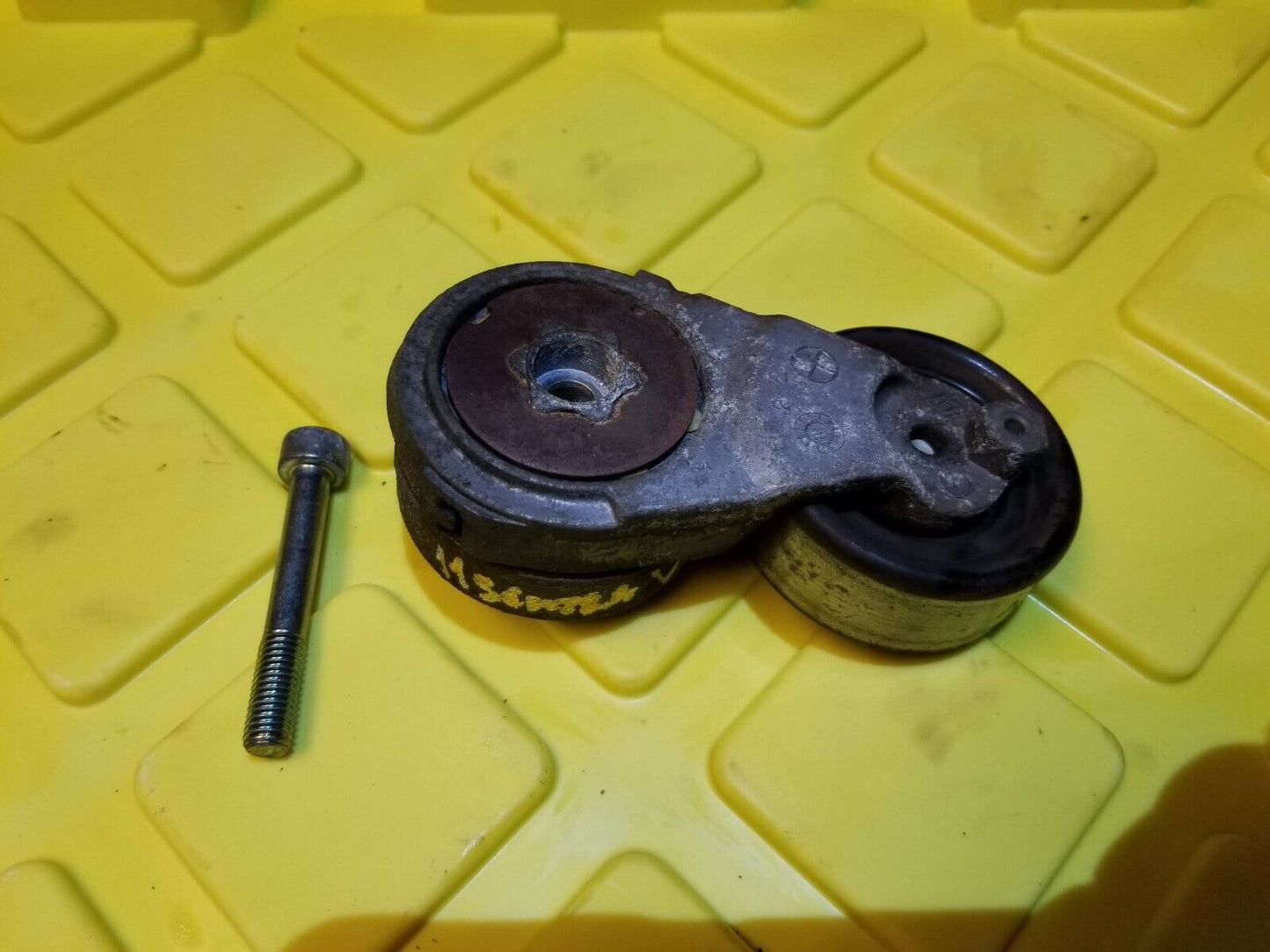 07 - 12 Nissan Sentra Belt Tensioner 2.0l OEM
