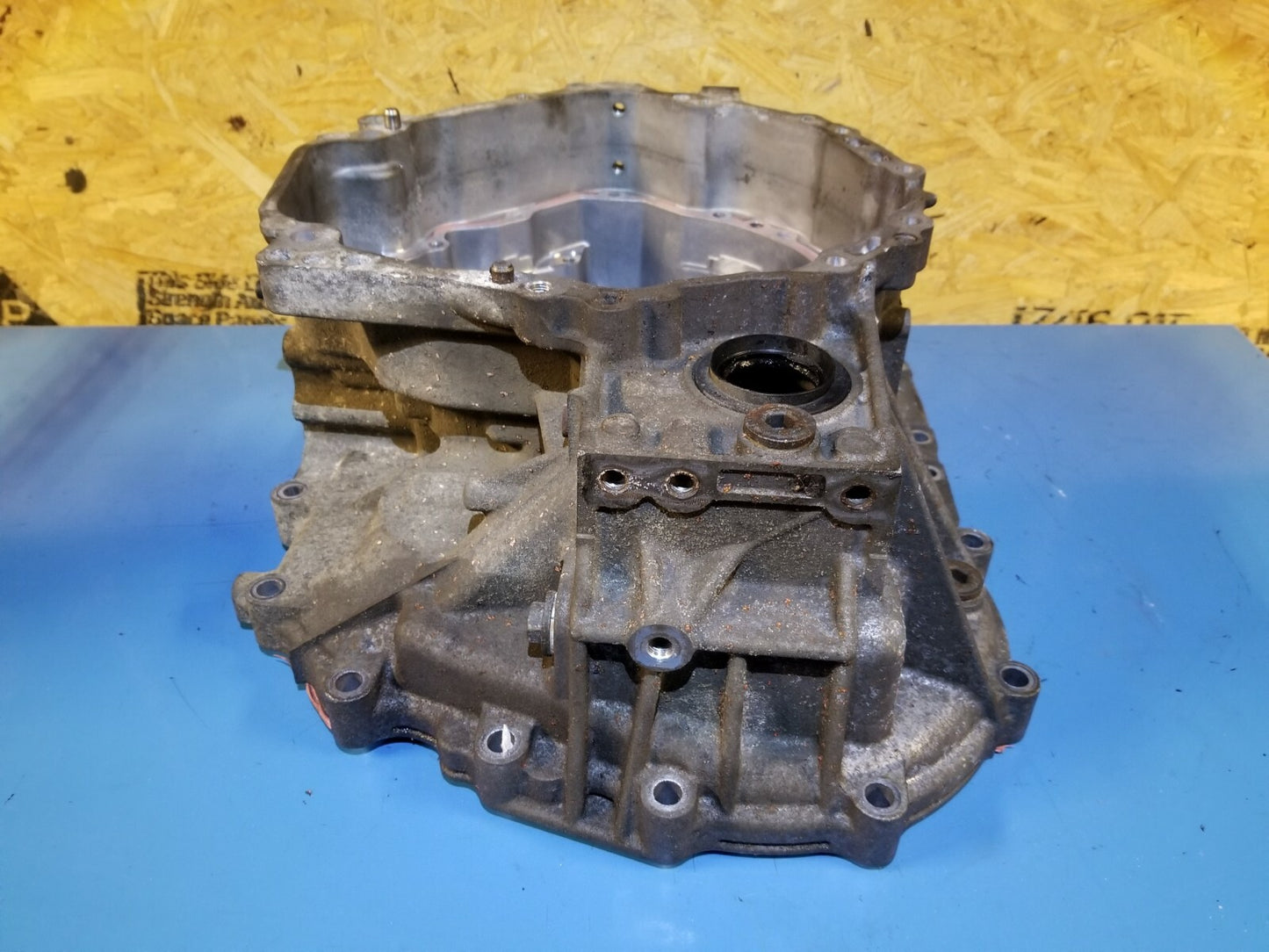 2012 Lexus Ct 200h Automatic Transmission Case OEM
