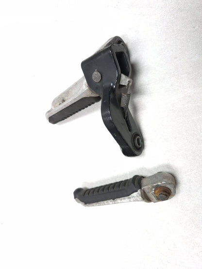 1993 Suzuki Gsx 600 Fp Katana Front & Rear Righ Peg Pair OEM