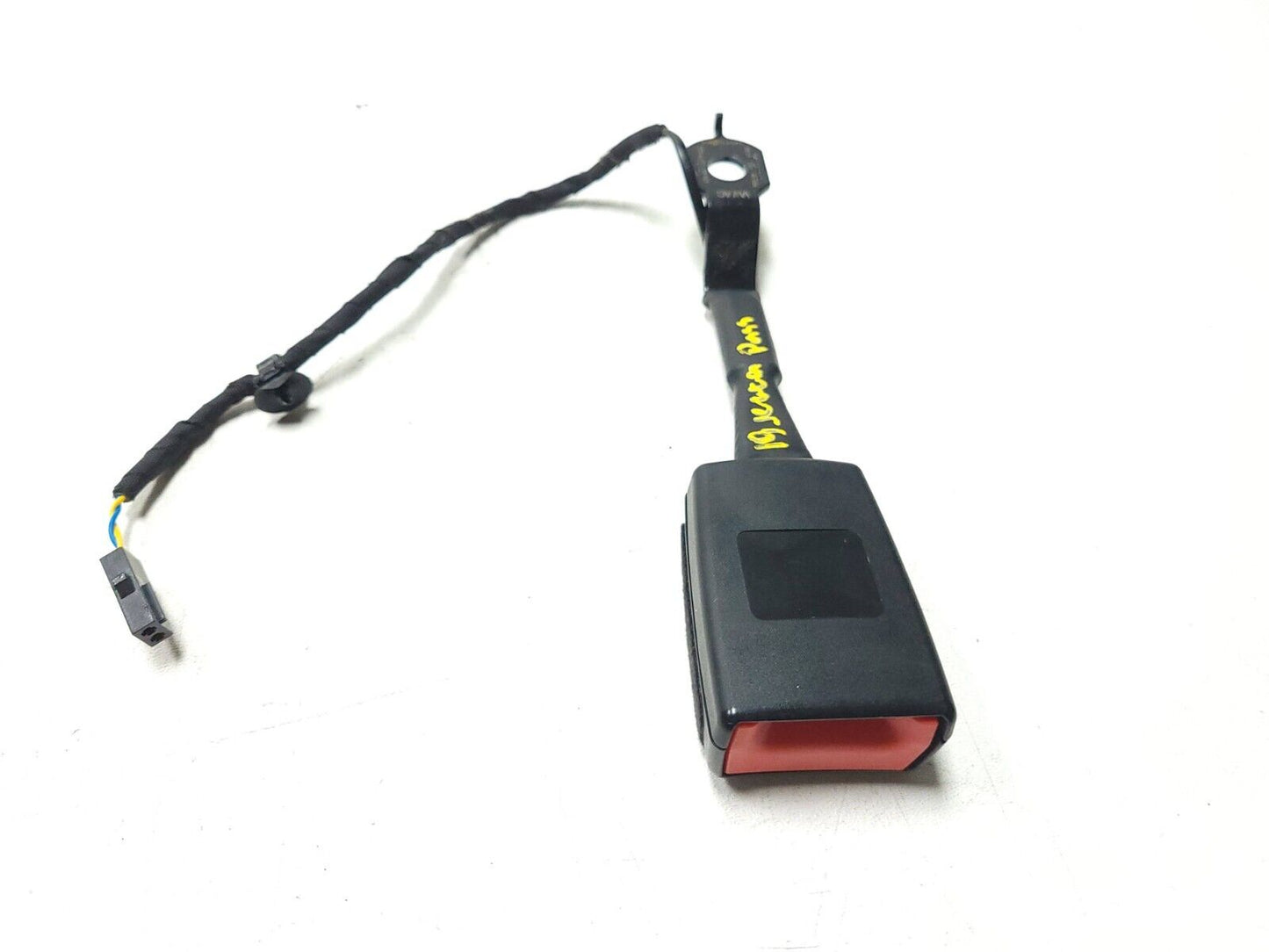 2019 - 2023 Volkswagen Jetta Front Seat Belt Buckle Latch Passenger Right OEM