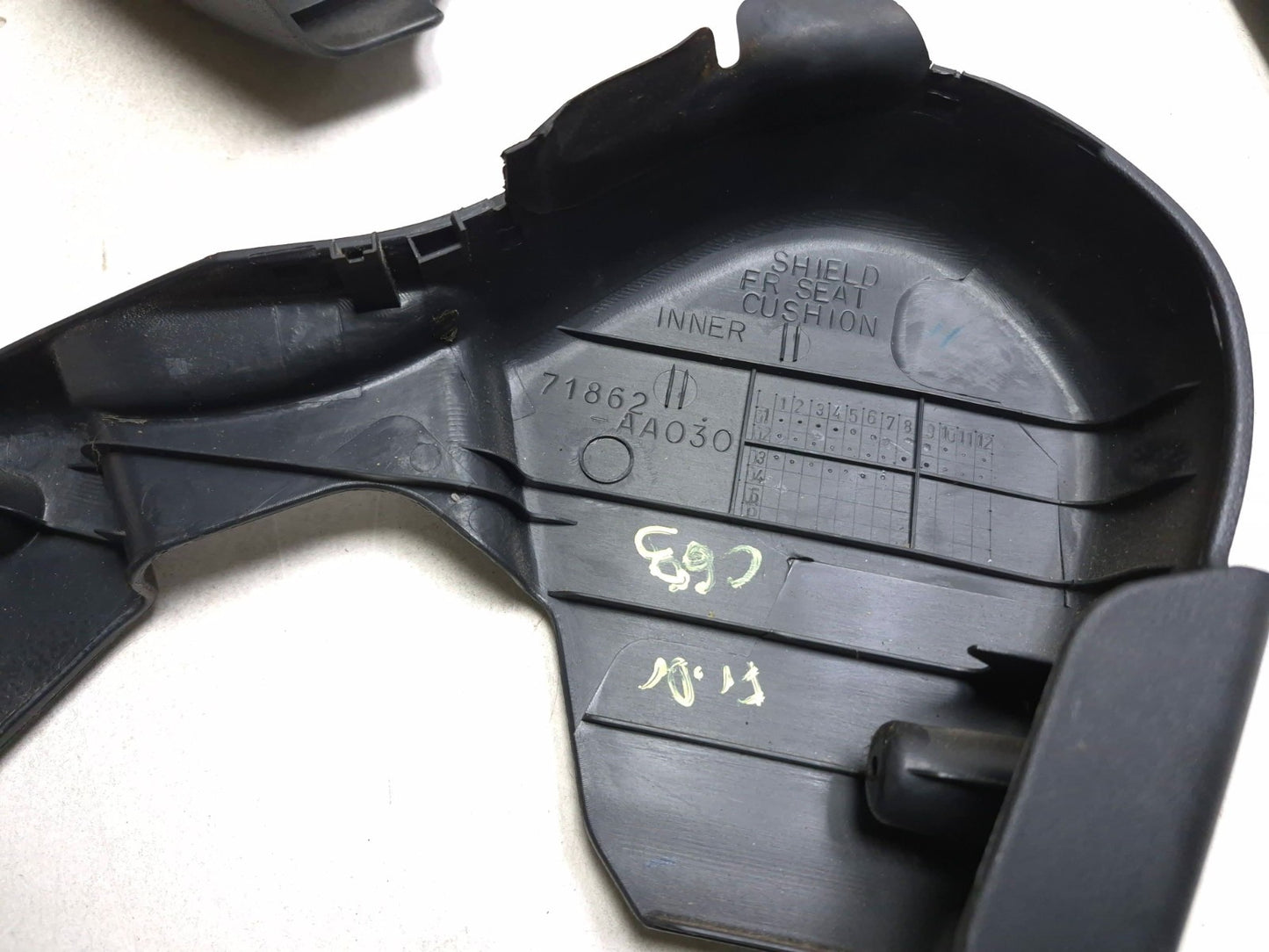 2004 Toyota Corolla Front Seat Trim Cover Left & Right 7 Pcs OEM