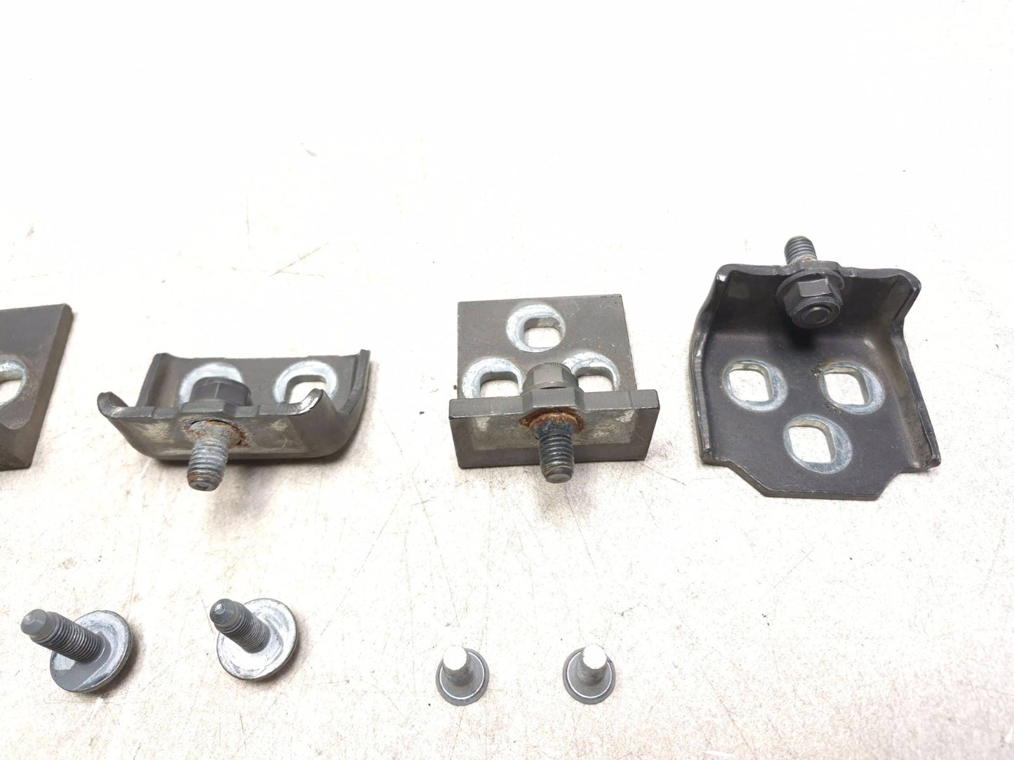 2007 Saab 9-5 Aero Front And Rear Driver Door Hinge W/ Bolts 6pcs OEM