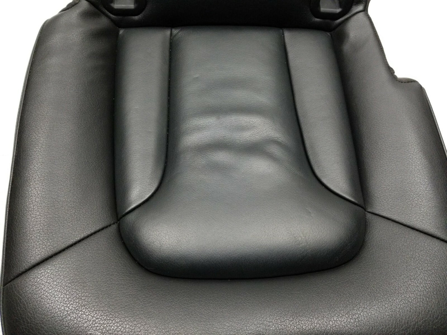 2015 Audi Q7 Rear 2nd Row Seat Lower Cushion Right Passenger Side OEM