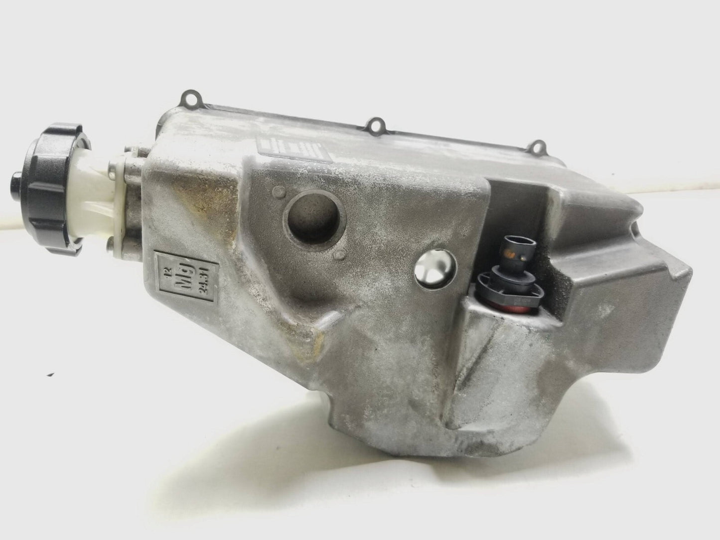2016 - 2017 Arctic Cat Zr 8000 Lxr Ec 137" Oil Tank OEM