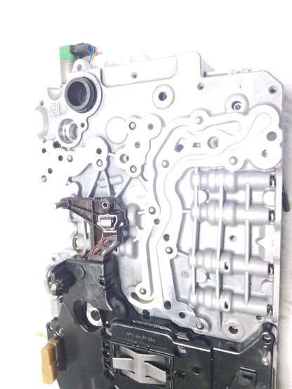 2017 Jaguar Xe Automatic Transmission Valve Body OEM C2d39925
