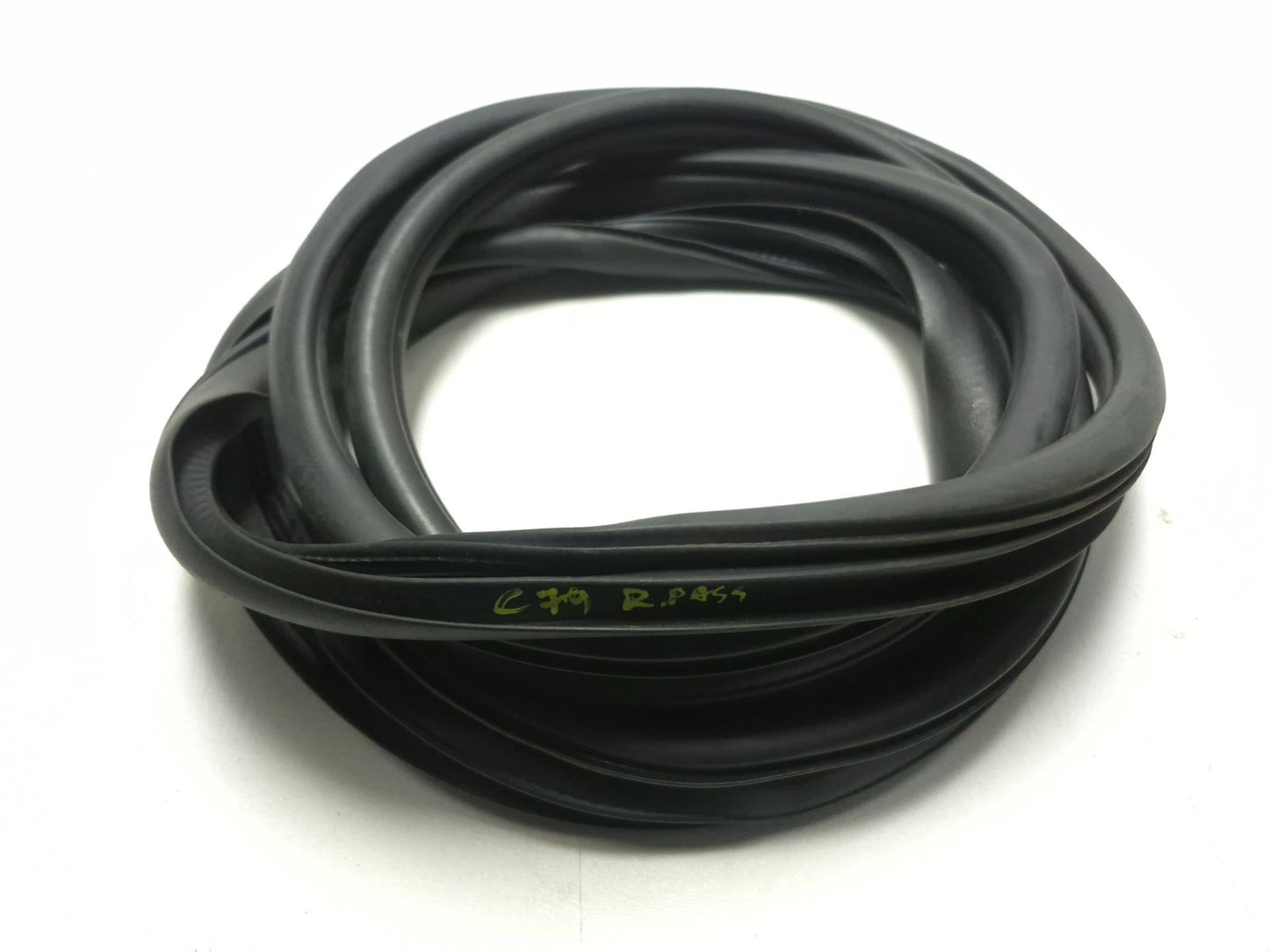 2022 Subaru Crosstrek Rear Door Weatherstrip Seal Passenger Side Right 2pcs OEM