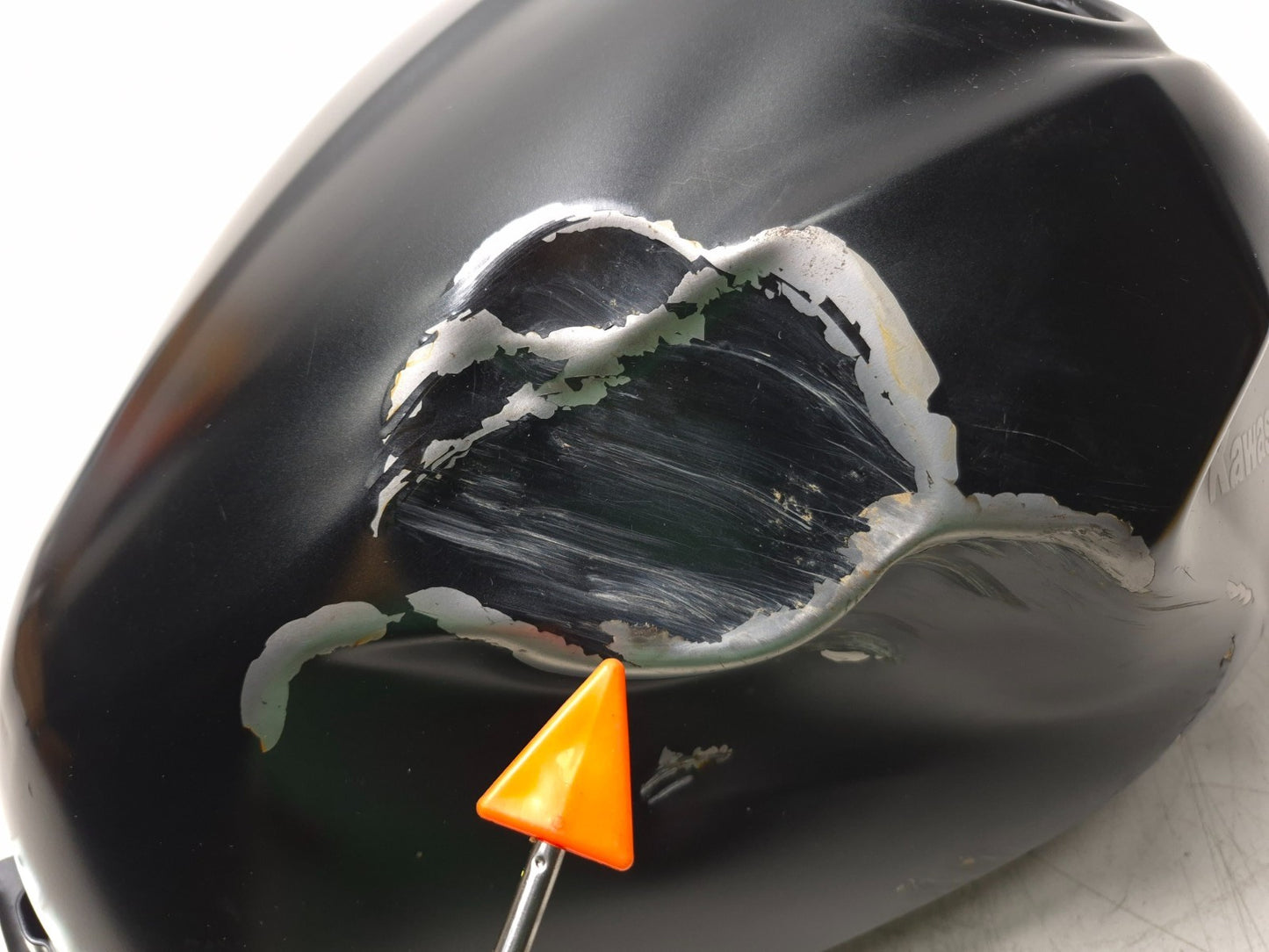 2019 Kawasaki Z400 Er400d Fuel Tank *dented* OEM