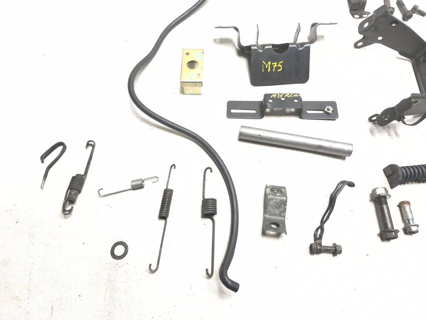 2001 Suzuki Gsx 750f Katana Misc Chassis Bolts And Hardware OEM