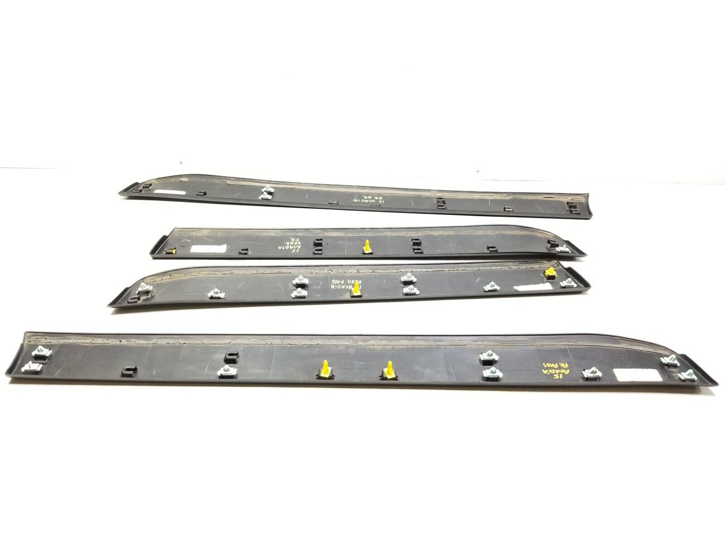 13 14 15 16 GMC Acadia Door Lower Moulding 4pcs  OEM
