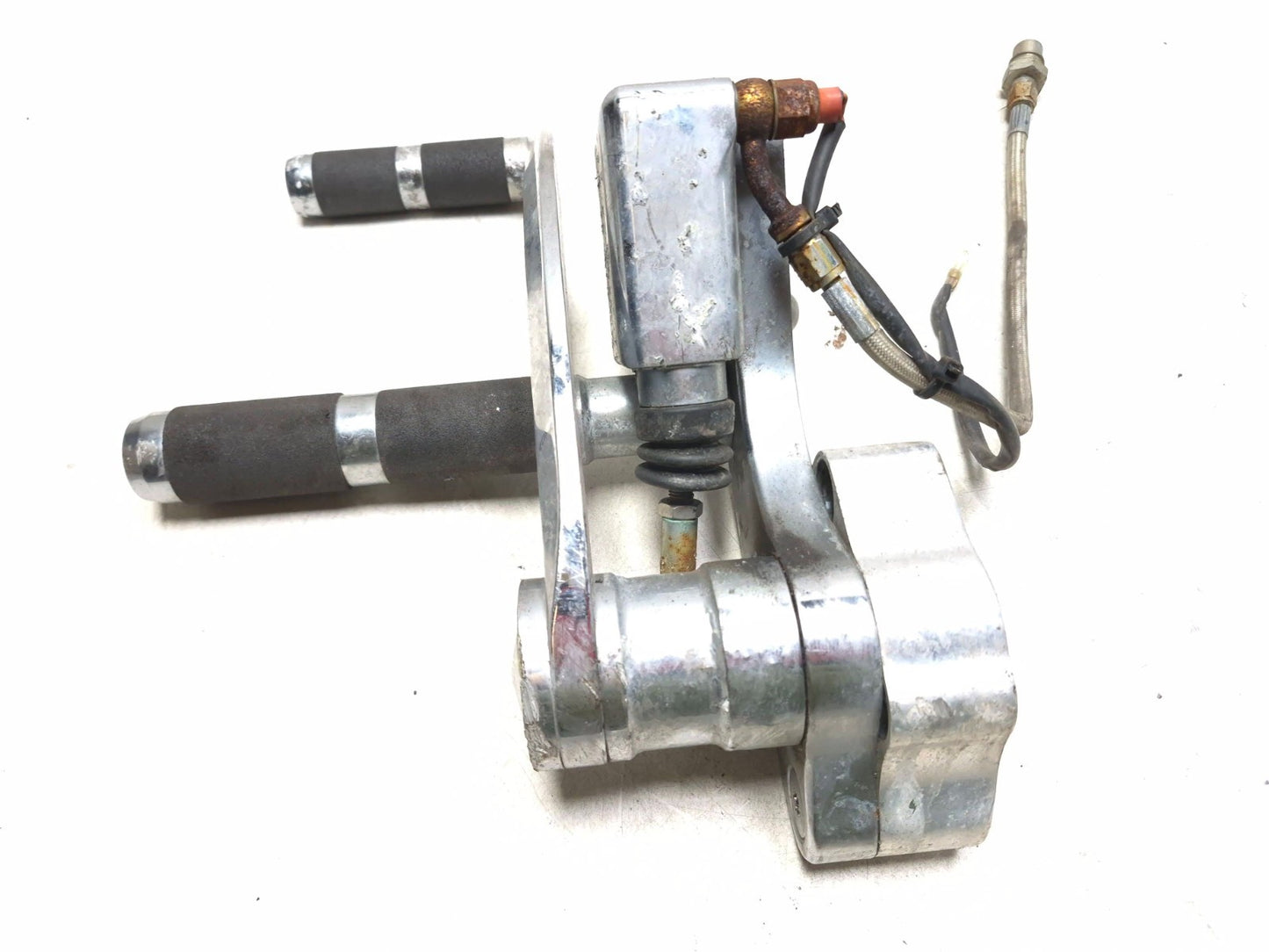 2006 Honda Vtx 1300s Custom Rear Brake Master Cylinder W/ Footrest Assy OEM