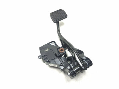 2021 Tesla Model 3 Brake Pedal 1044691-00-d OEM