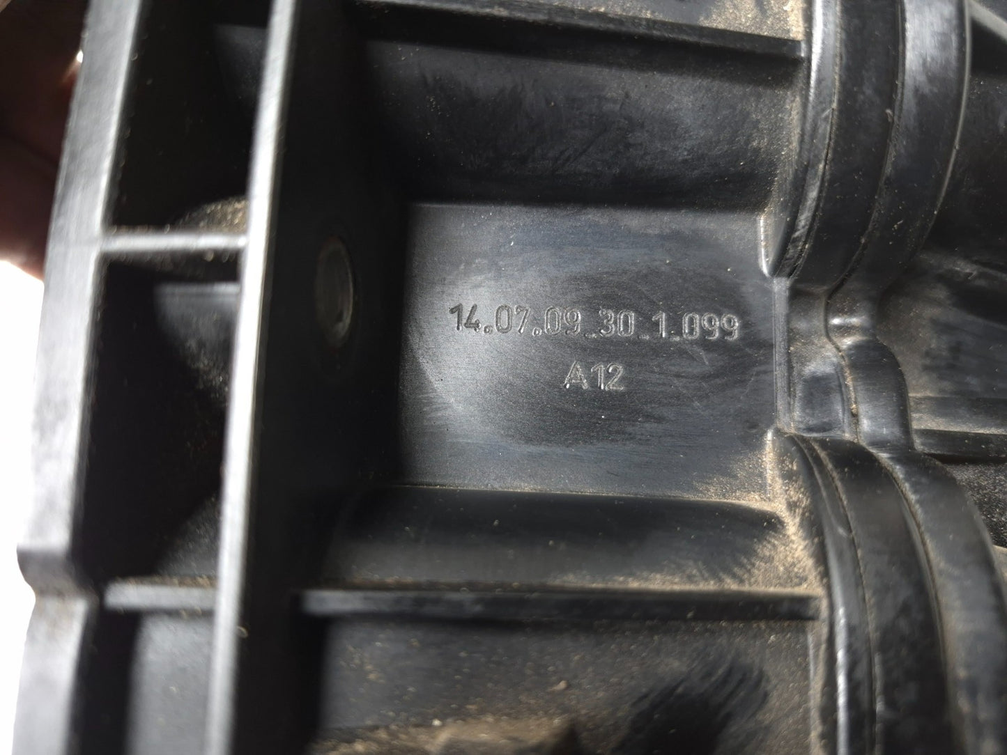 2010 BMW X5 4.8l Engine Intake Manifold OEM