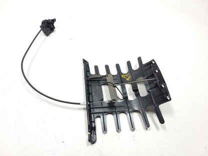 08-14 Mercedes C300 W204 Front Passenger Seat Lumbar Support OEM