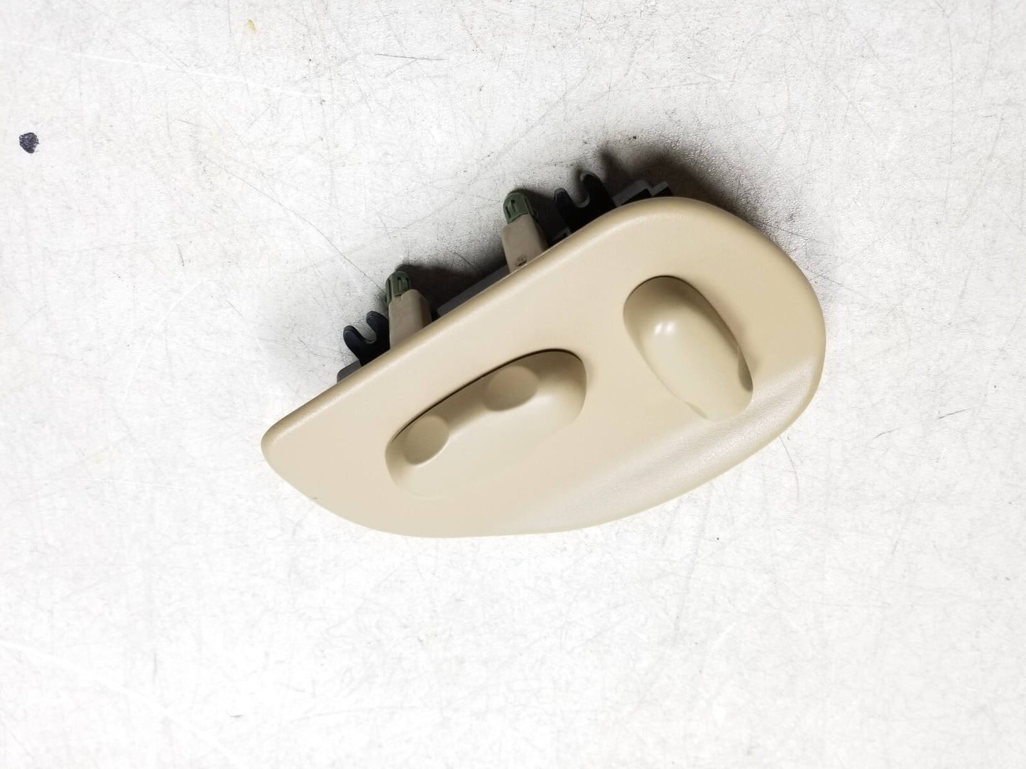 2006 - 2009 Cadillac Srx Seat Side Trim W/switch Front Passenger Side Right OEM