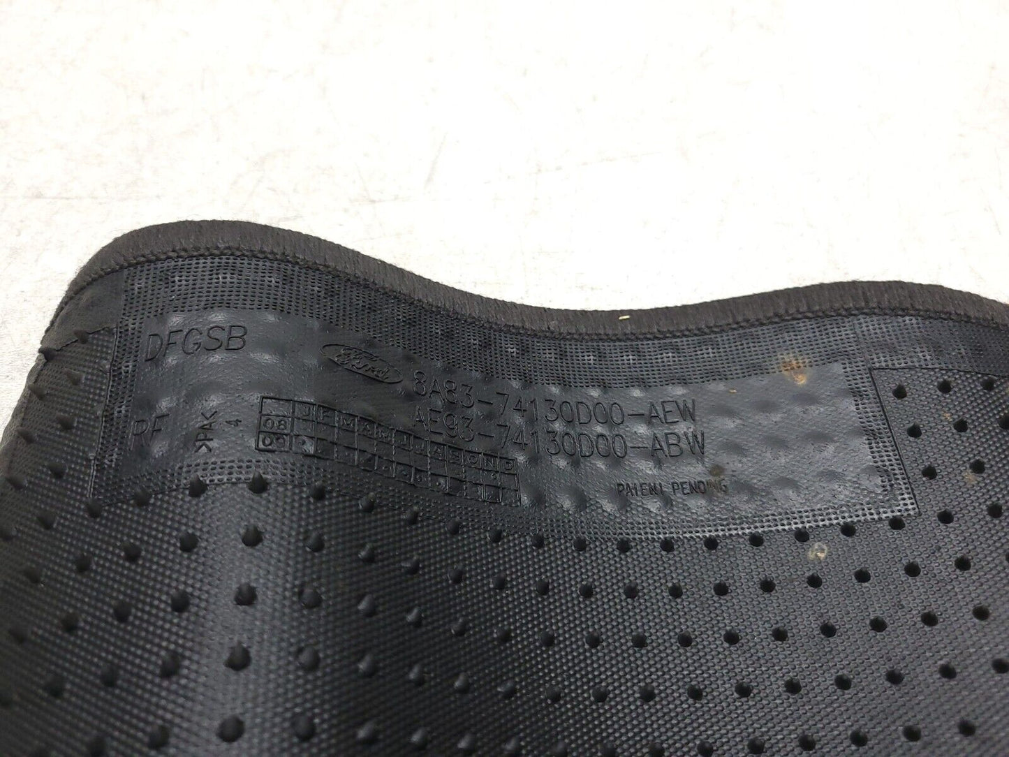 10-19 Lincoln MKT Floor Mat Carpet 4pcs OEM