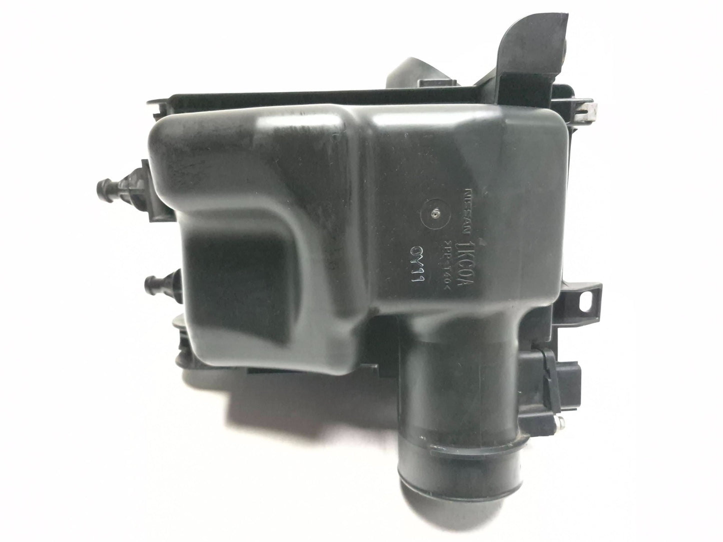 2011 Nissan Juke Air Filter Housing Box OEM