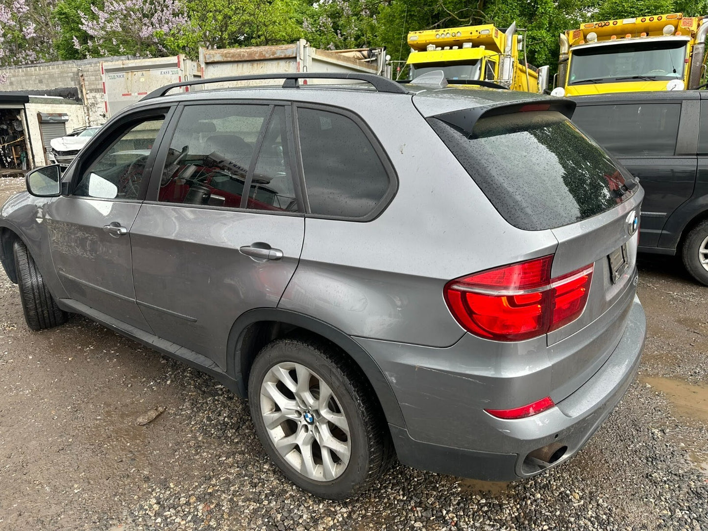 2007 - 2013 BMW X5 E70 Brake Booster Bottom Sealing Partition Panel OEM