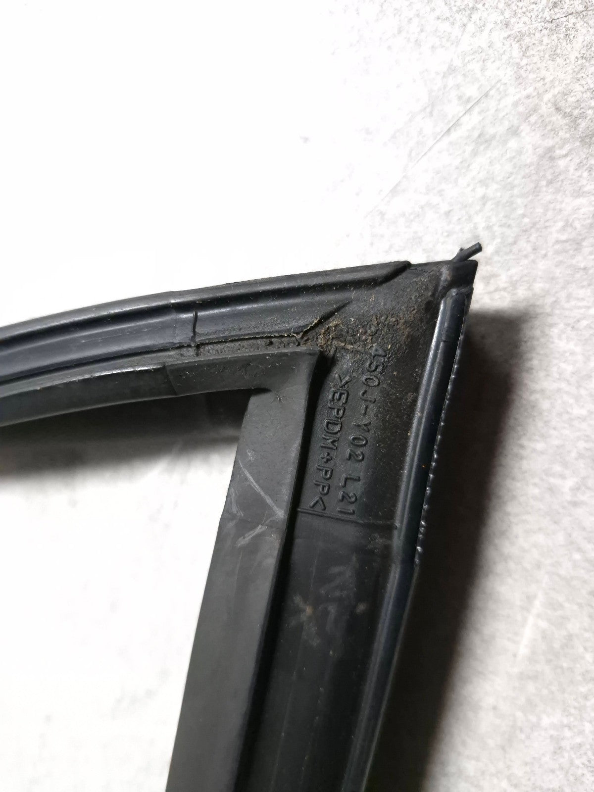 2010 Nissan Maxima Front Left Door Weatherstrip Seal OEM