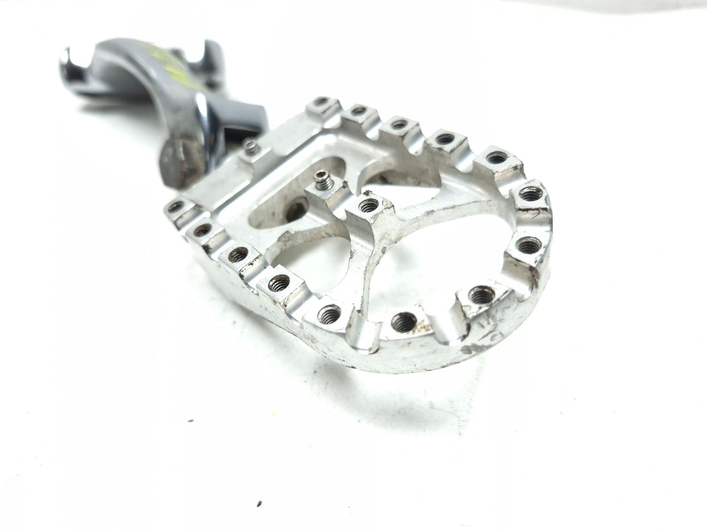 1991 - 2003 Harley Sportster Xl1200 Xl883 Front Left Foot Peg & Bracket