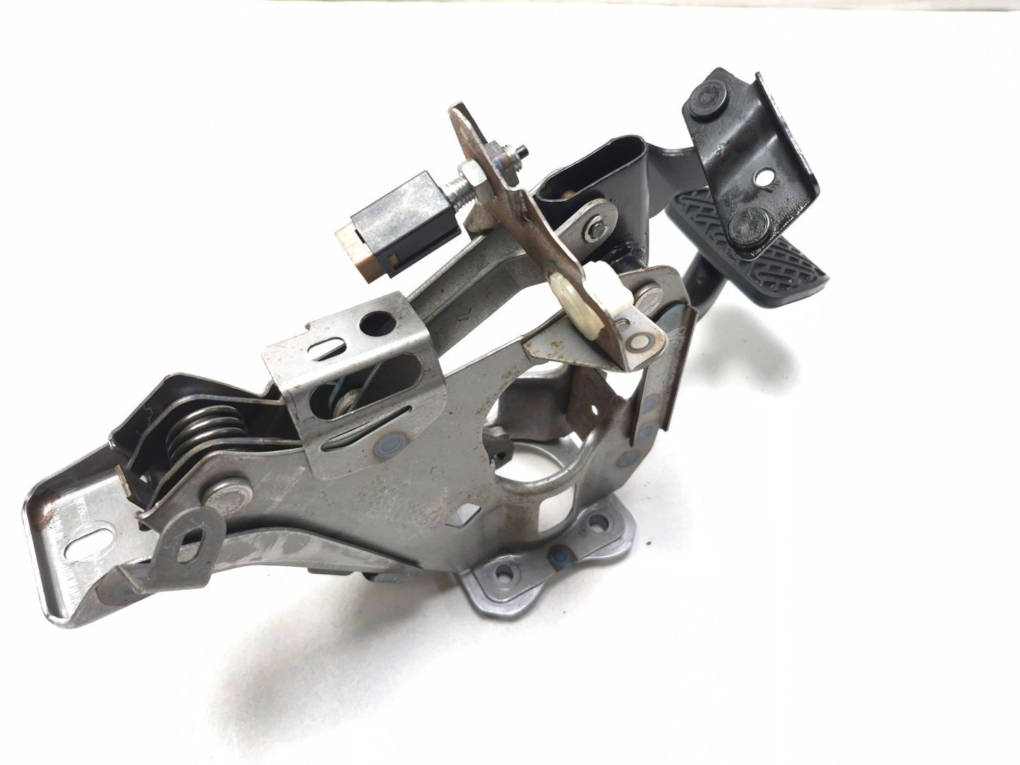 2020 Infiniti Q50 Brake Pedal OEM