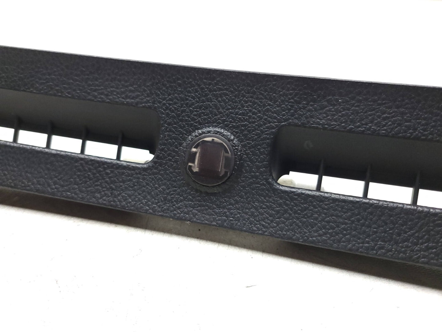 12-15 Subaru Impreza Dash Upper Defroster Air Vent OEM Sedan