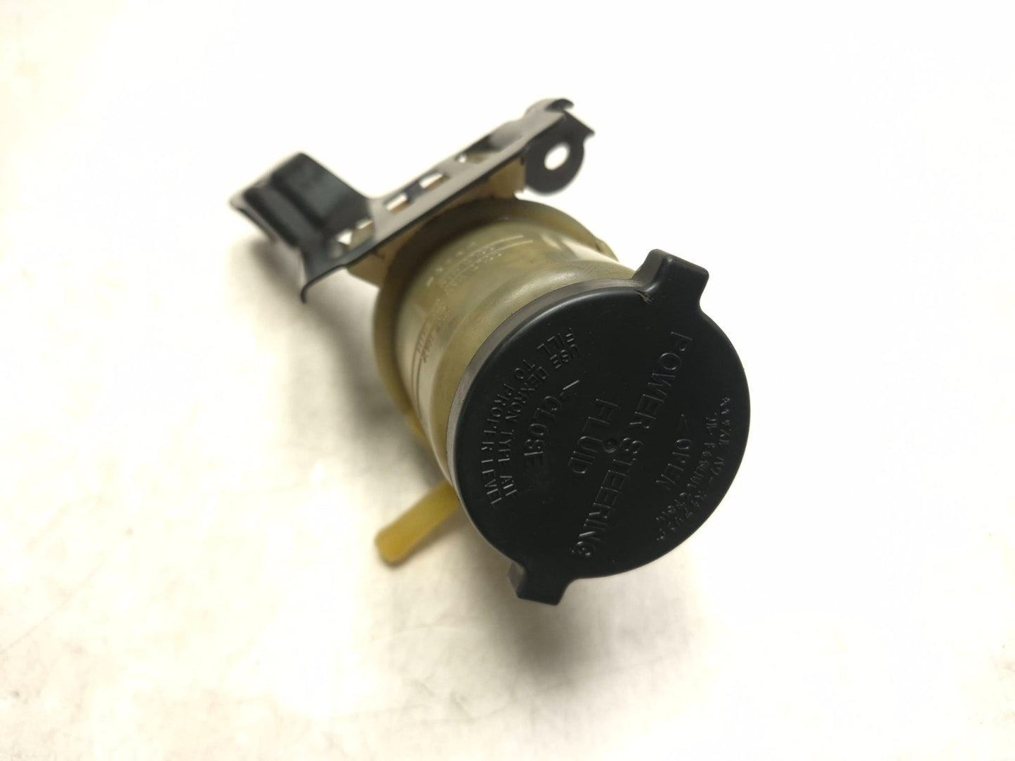 2007 Toyota Corolla Power Steering Fluid Reservoir OEM