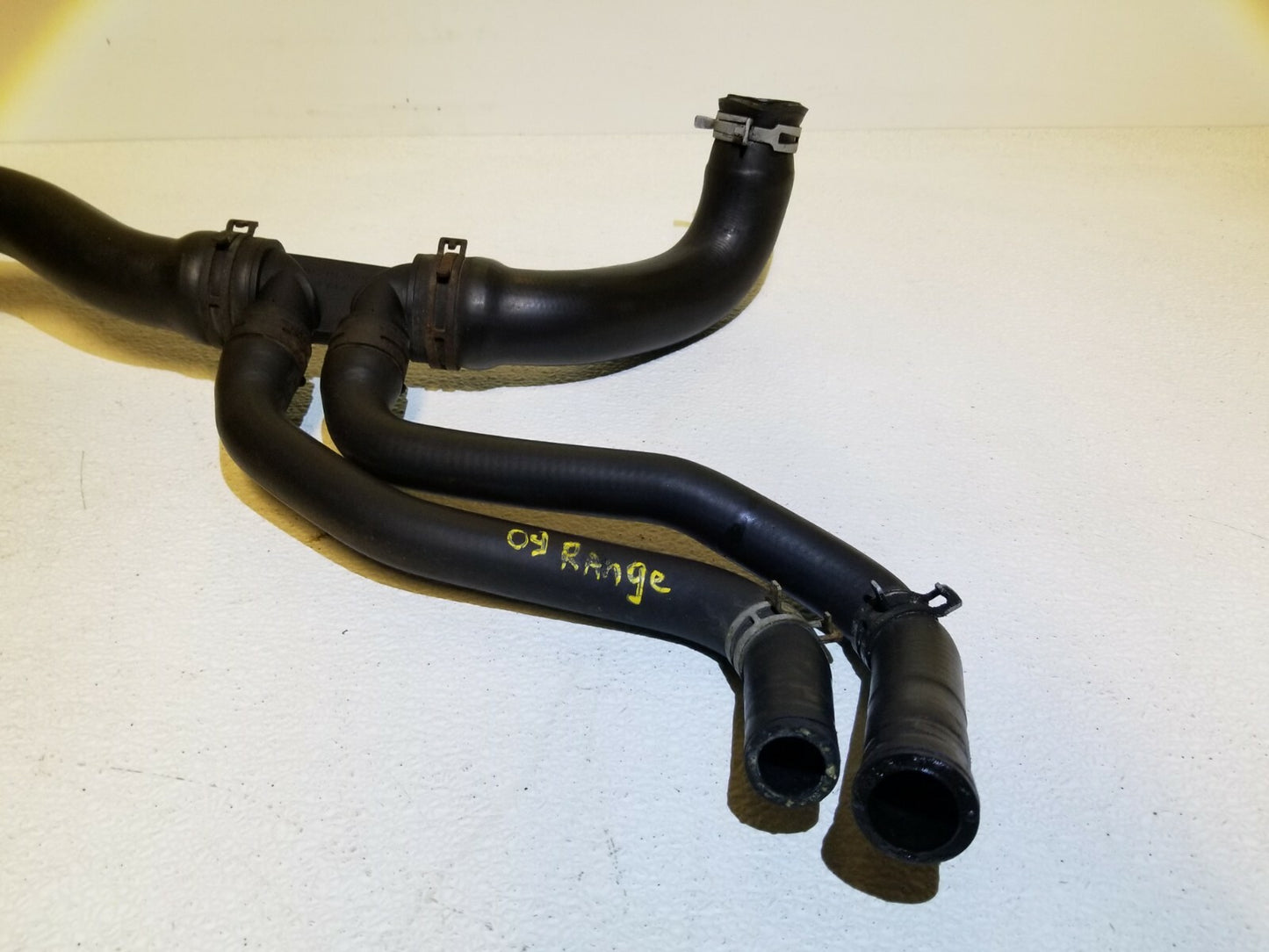 2009 Range Rover Sport Radiator Lower Hose Pipe OEM