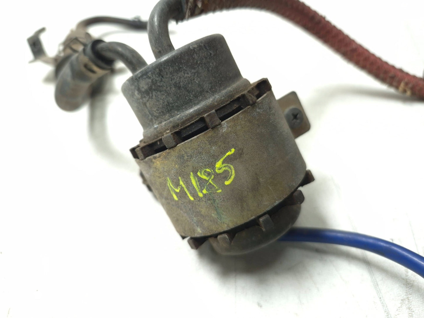 1991 Yamaha Fzr600r Fuel Pump & Filter OEM