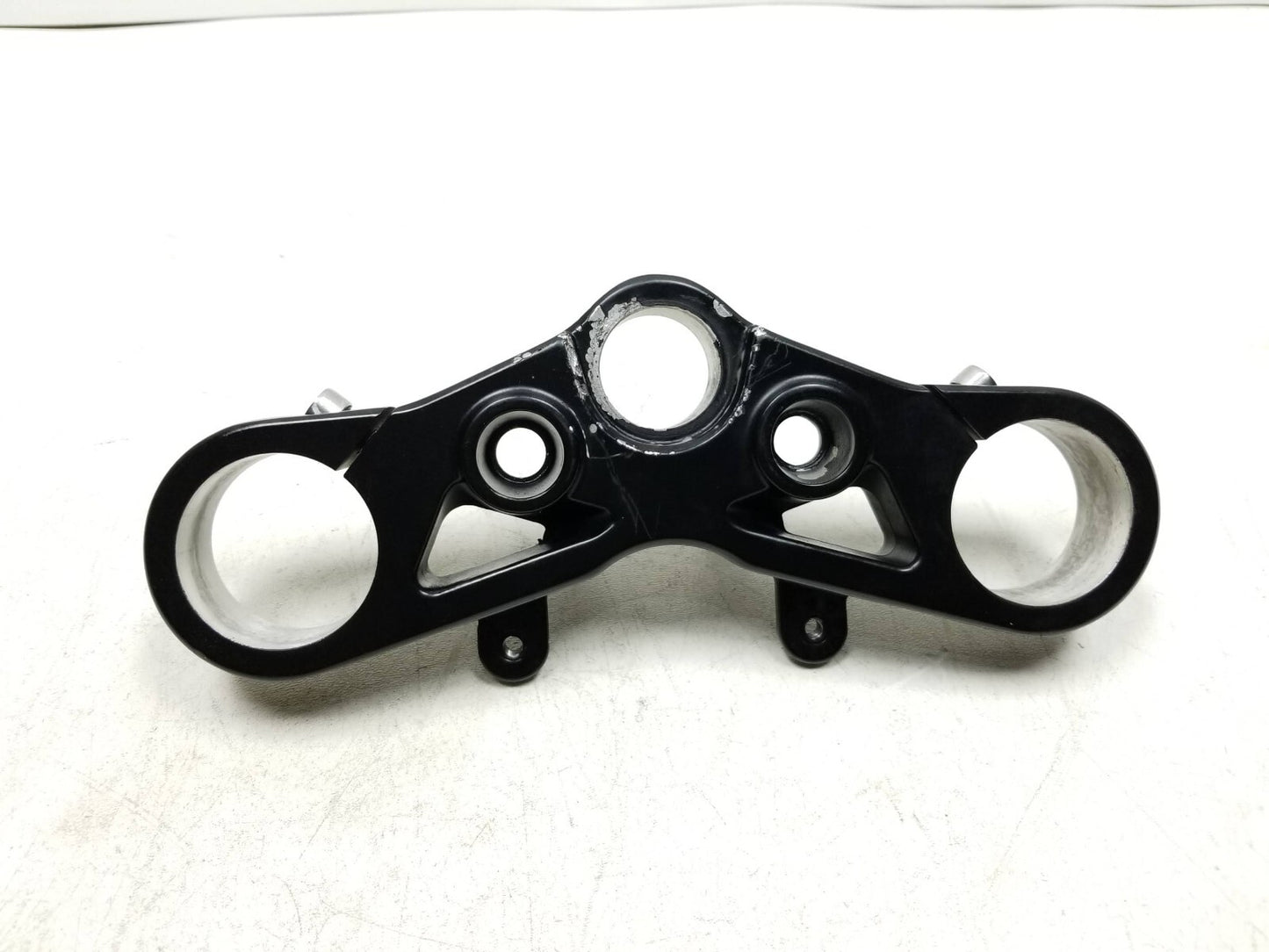 20 - 24 Benelli 302s Upper Triple Tree OEM 1609 Miles