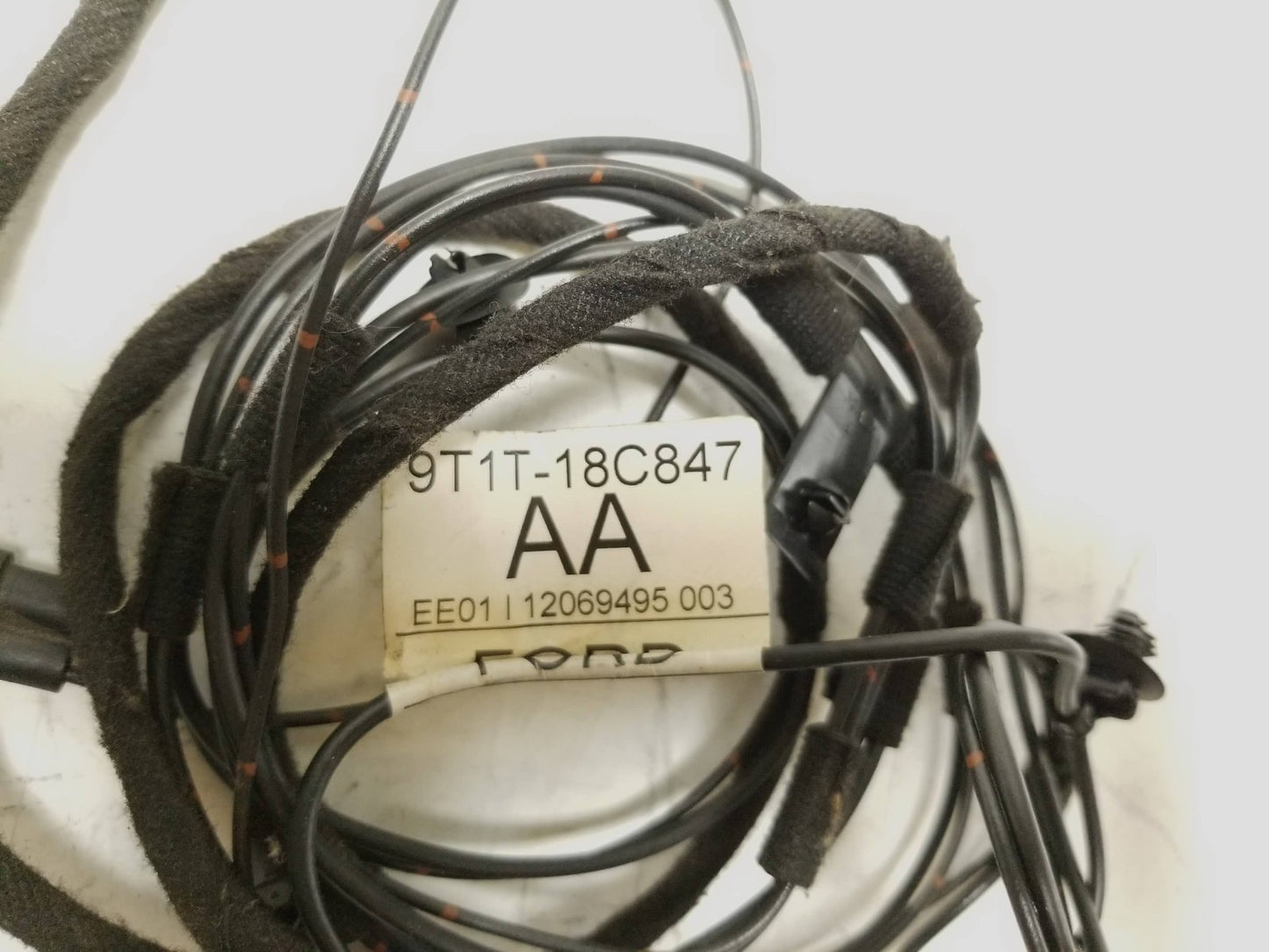 10 - 13 Ford Transit Connect Antenna Wiring Harness OEM