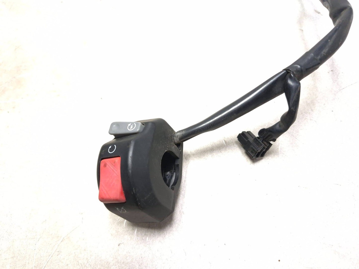 2002 Suzuki V-strom 1000 Dl1000 Right Handlebar Kill Switch OEM