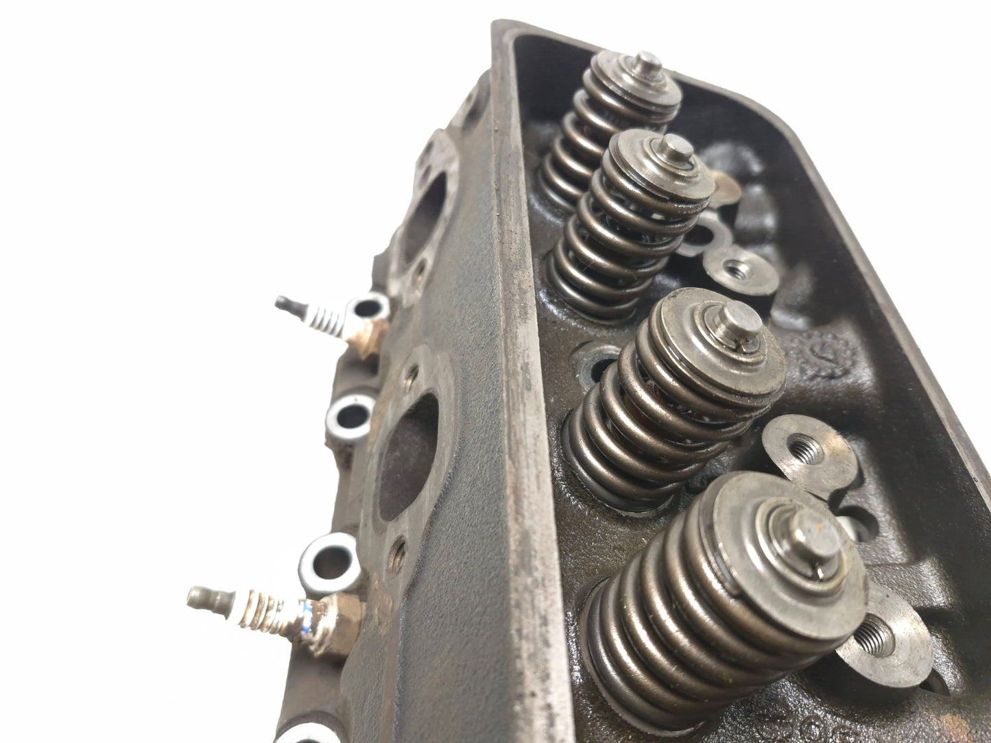 Yale Forklift V6 4.3l Engine Cylinder Head Left & Right Pair OEM