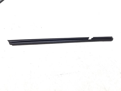 2007-12 Dodge Caliber Door Glass Belt Seal Molding Rear Passenger Side Right OEM