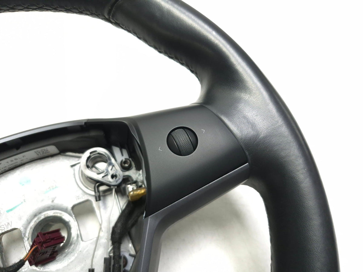 2018 Tesla Model 3 Steering Wheel 1105324-00-g OEM