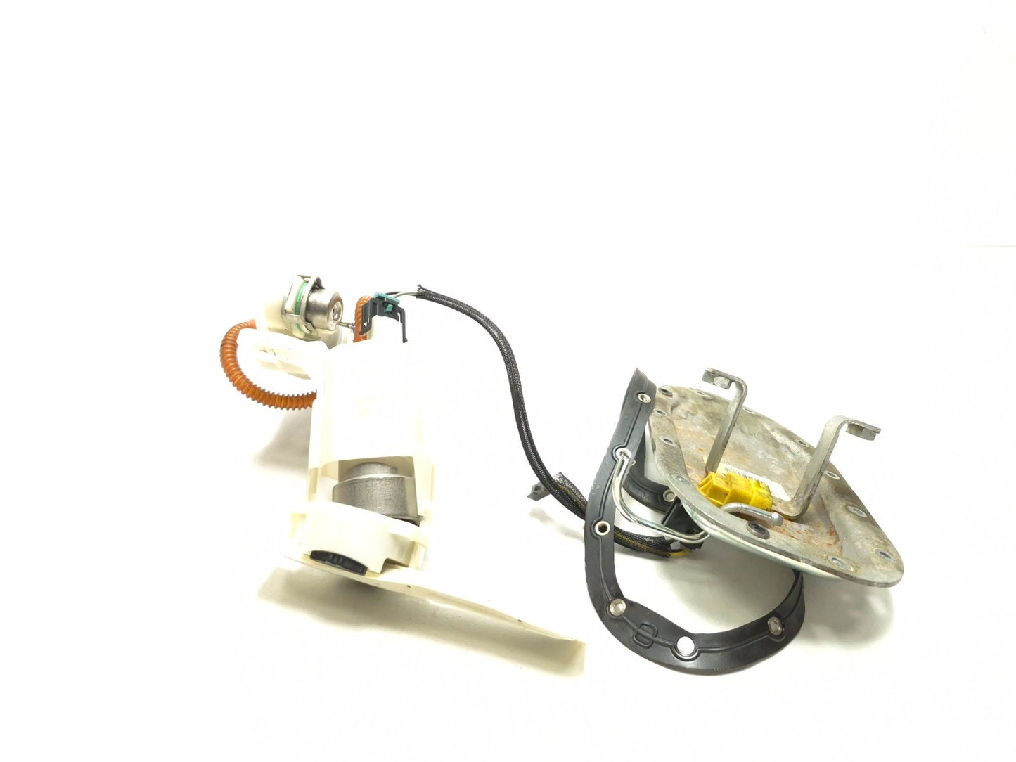 2016 Harley Davidson Dyna Street Bob Fxdb Fuel Pump OEM