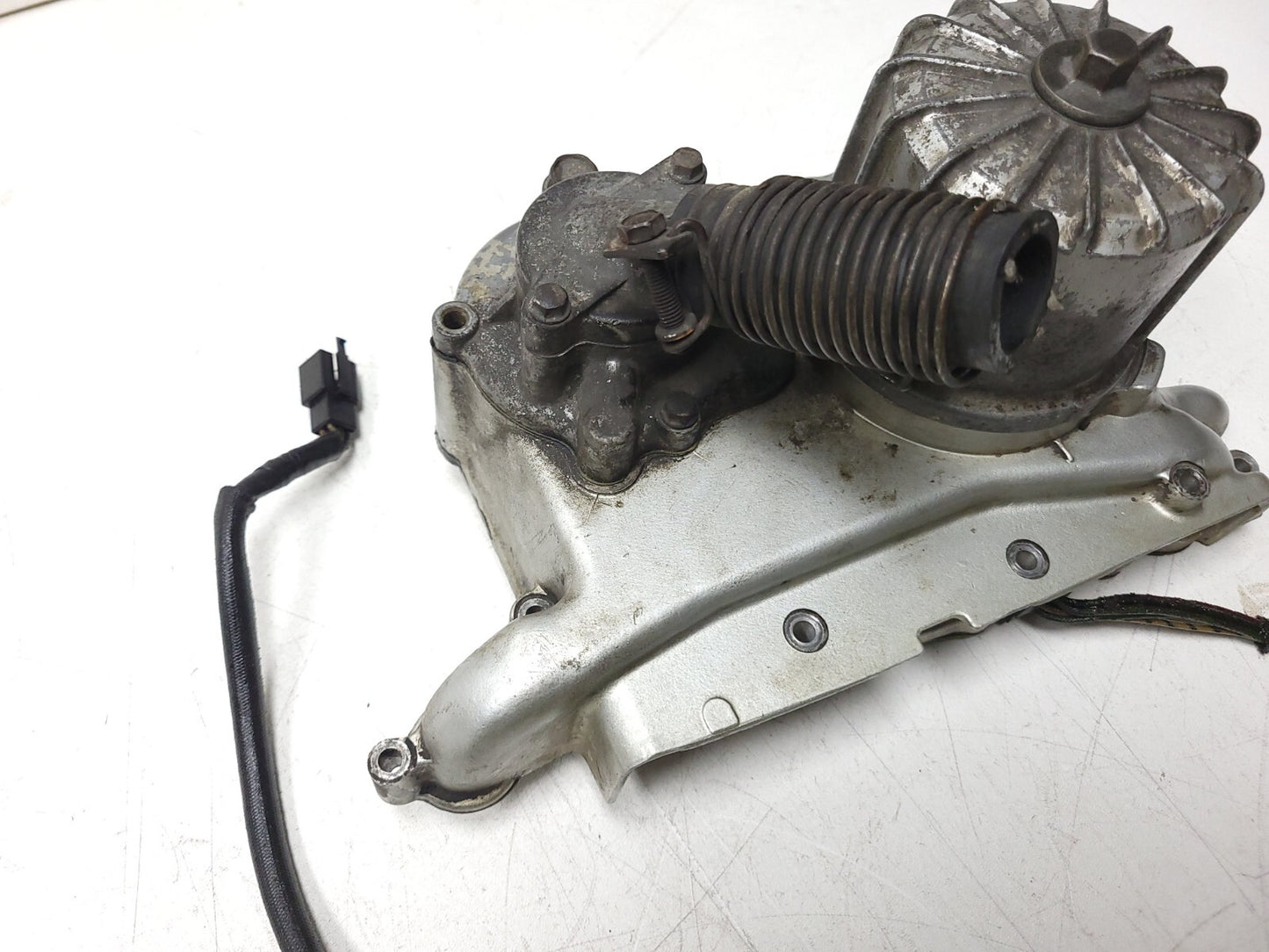 1984 - 1987 Honda Gl1200 Goldwing Engine Oil Filter Housing OEM