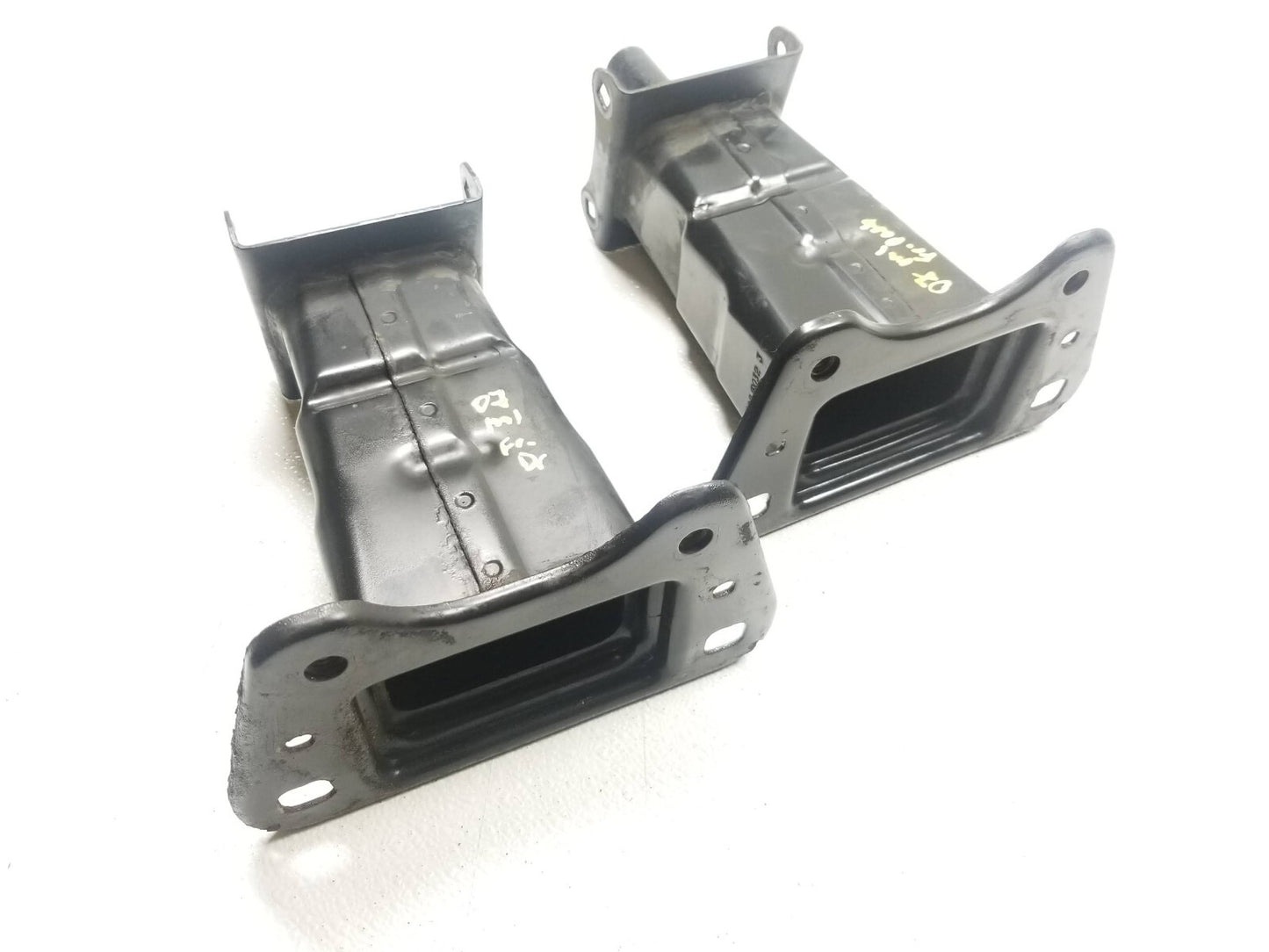2007 Mercedes W164 Ml Ml500 Front Bumper Reinforcement Bracket Pair OEM