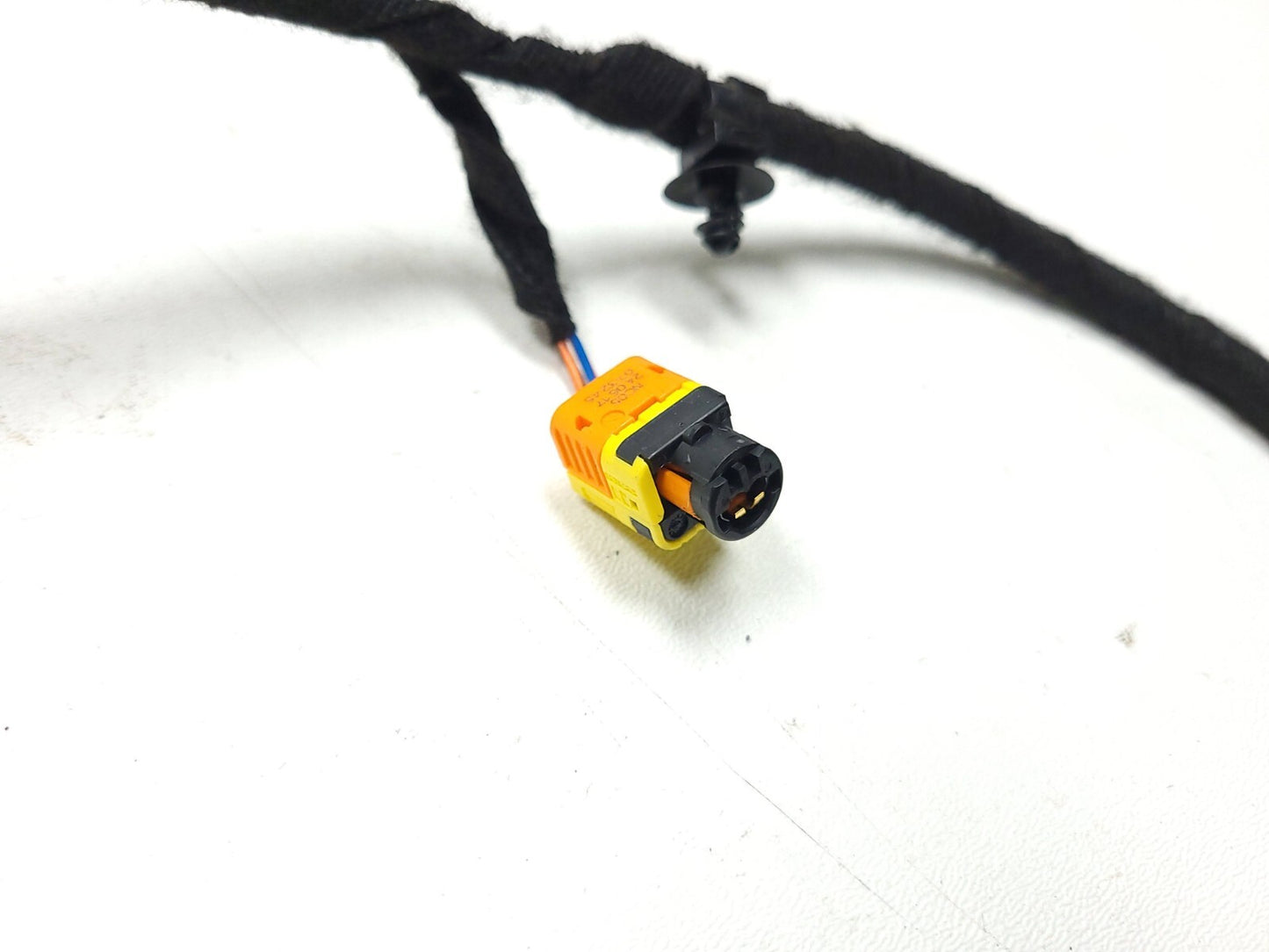 2017 - 2022 Buick Encore Seat Wire Wiring Harness Front Passenger Side Right OEM