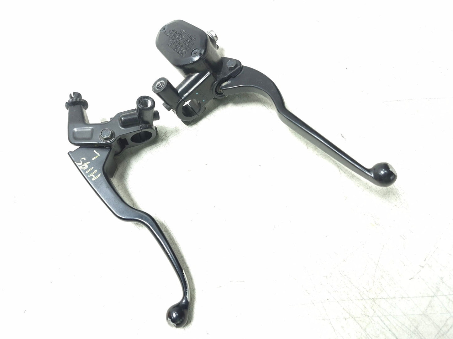 2019 Kawasaki Z400 Er400d Front Brake Master Cylinder & Clutch Lever Pair OEM