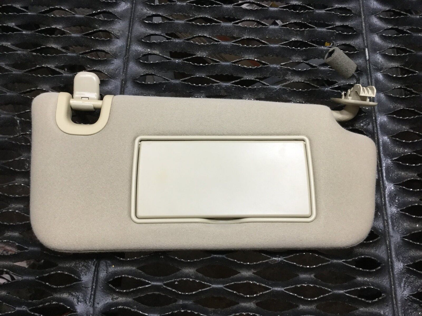 05 06 07 08 Audi A4 B7 Sun Visor Sunvisor Right Passenger Side OEM