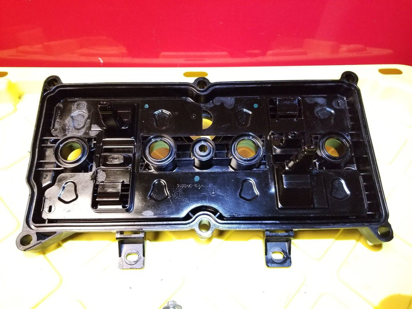 13 - 16 Nissan Sentra Engine Valve Cover 1.8l OEM
