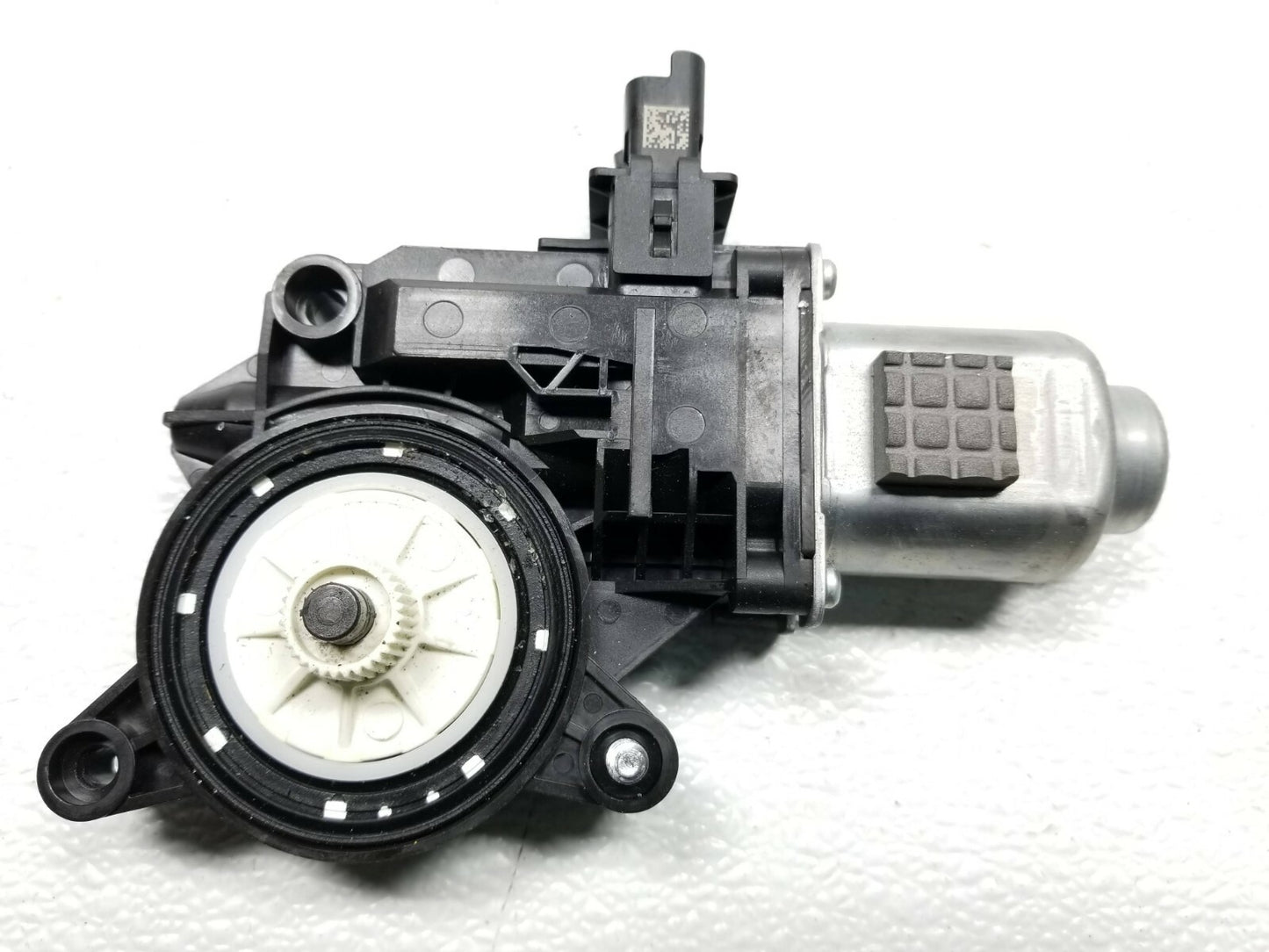 2022 Kia Stinger Door Lock Actuator Front Passenger Side Right OEM