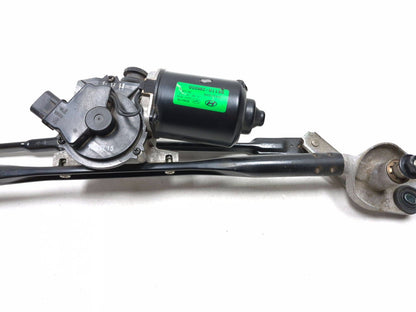 2013 Hyundai Genesis Windshield Wiper Motor W/ Linkage OEM