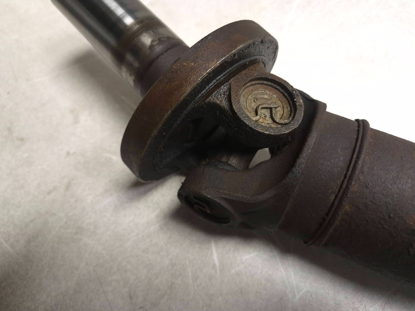 2008 Lincoln Navigator Rear Driveshaft Propeller OEM