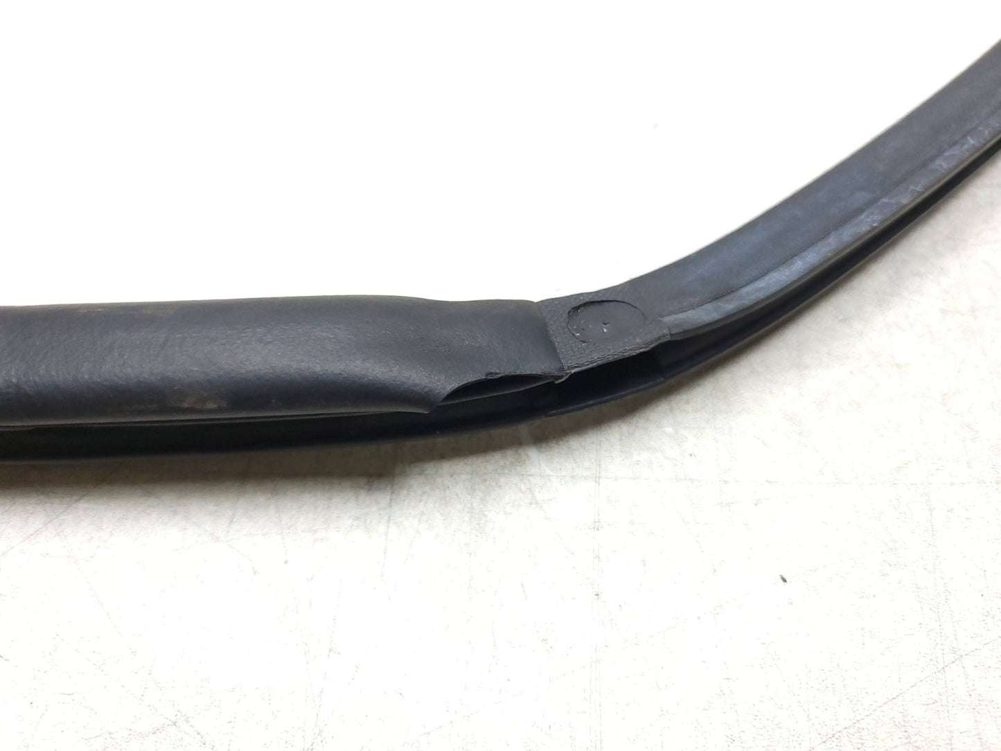 2007 - 2009 Nissan 350z Door Weatherstrip Front Passenger Side Right OEM