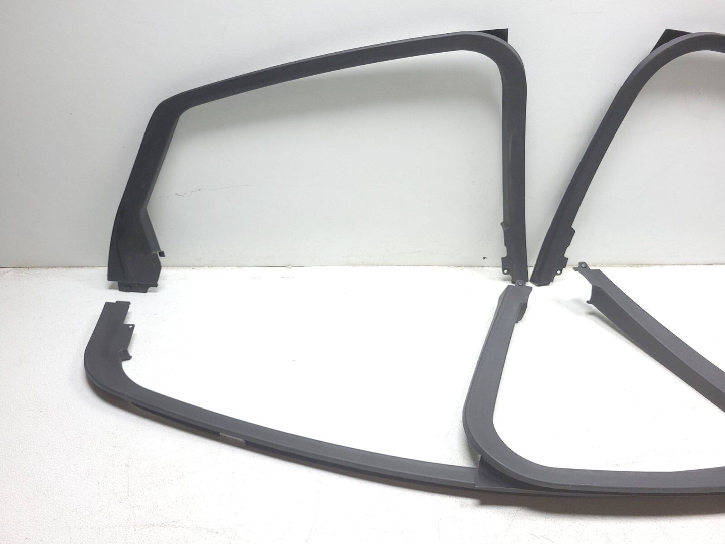 2014 Ford Fusion Door Window Frame Molding Front & Rear 4 Pcs OEM