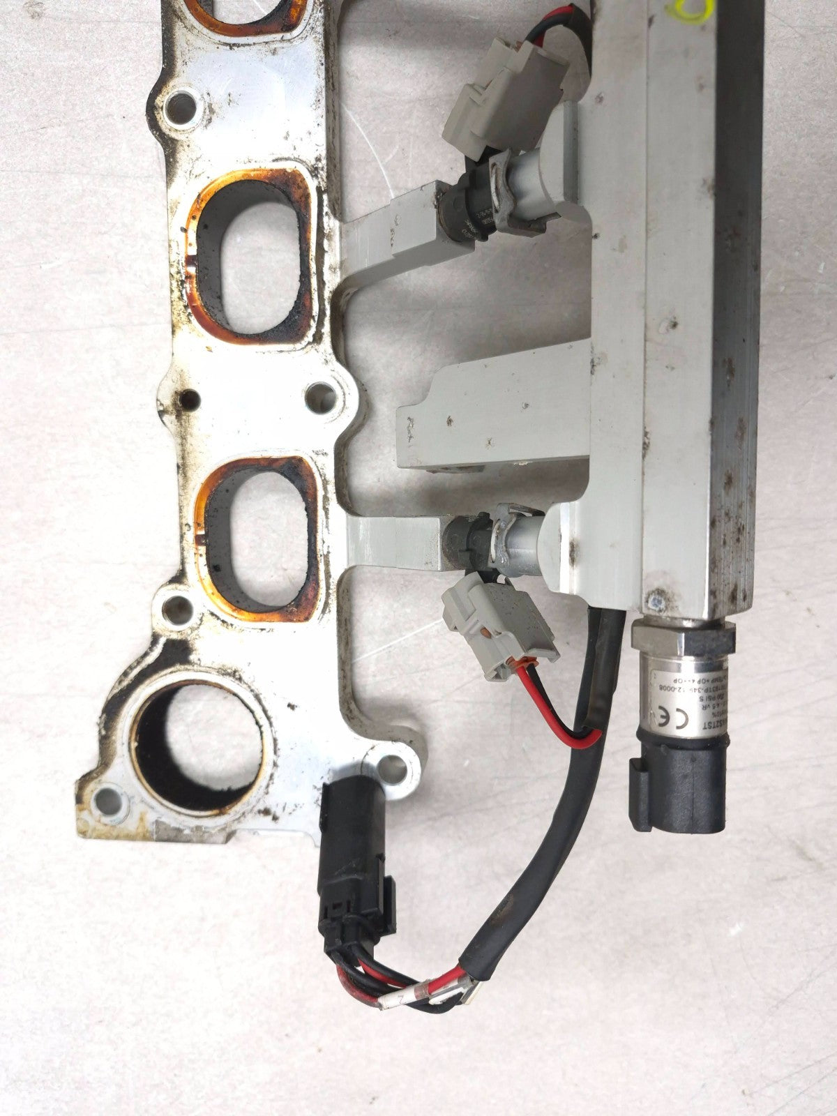 2013 Ford Transit Connect Fuel Rail With Injectors OEM