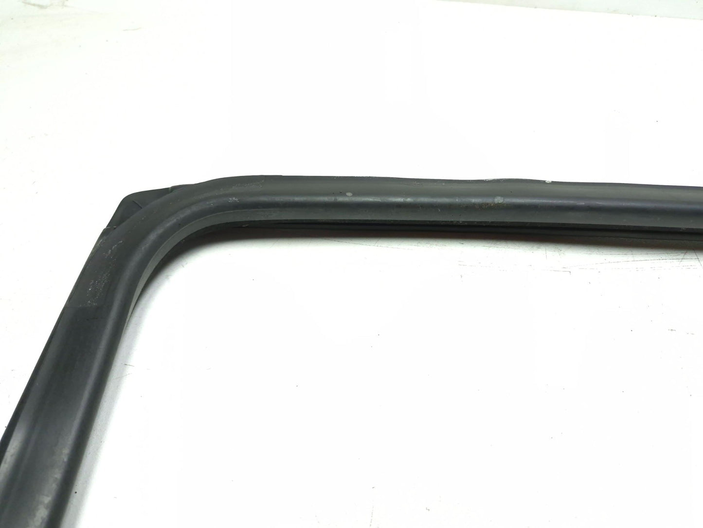 2010 Dodge Caliber Sxt Rear Door Vent Glass Passenger Side Right OEM