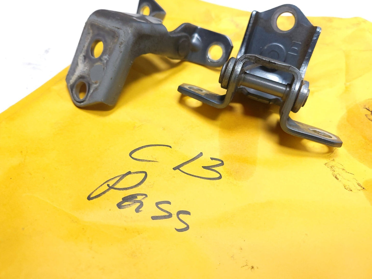 200 - 2015 Mazda Cx-9 Door Hinge Passenger Side Right Front & Rear OEM