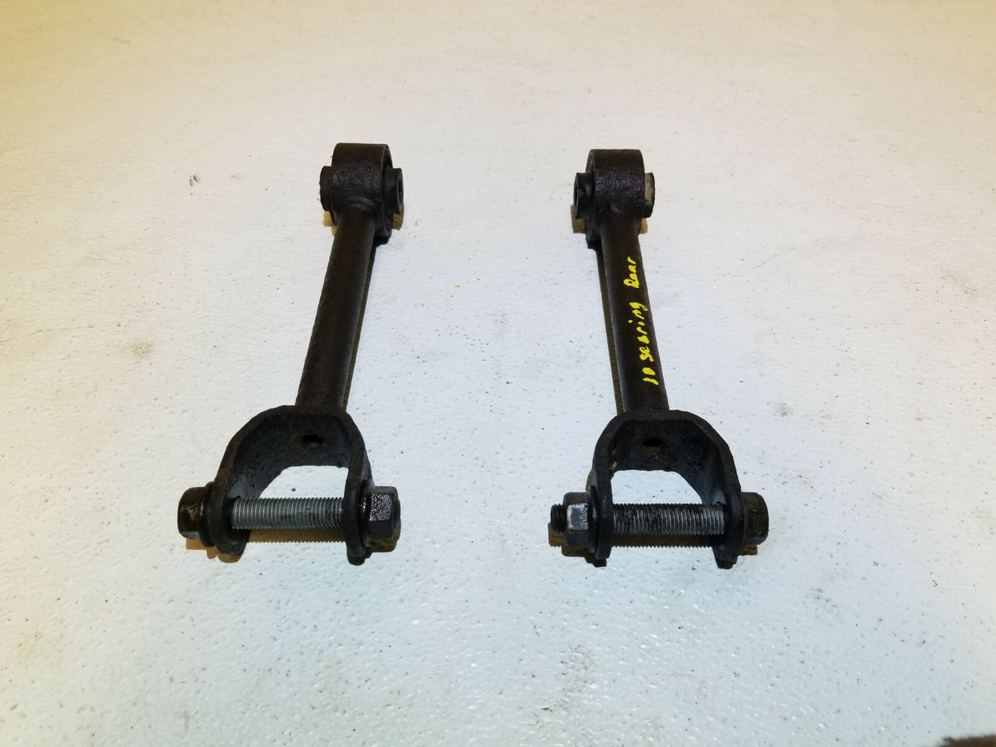2010 Chrysler Sebring Rear Control Arm 4pcs W/ Bolt OEM